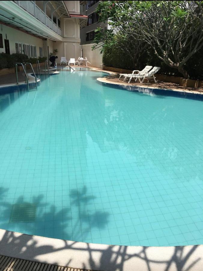 Baan Klang Condo Hotel Hua Hin Bagian luar foto