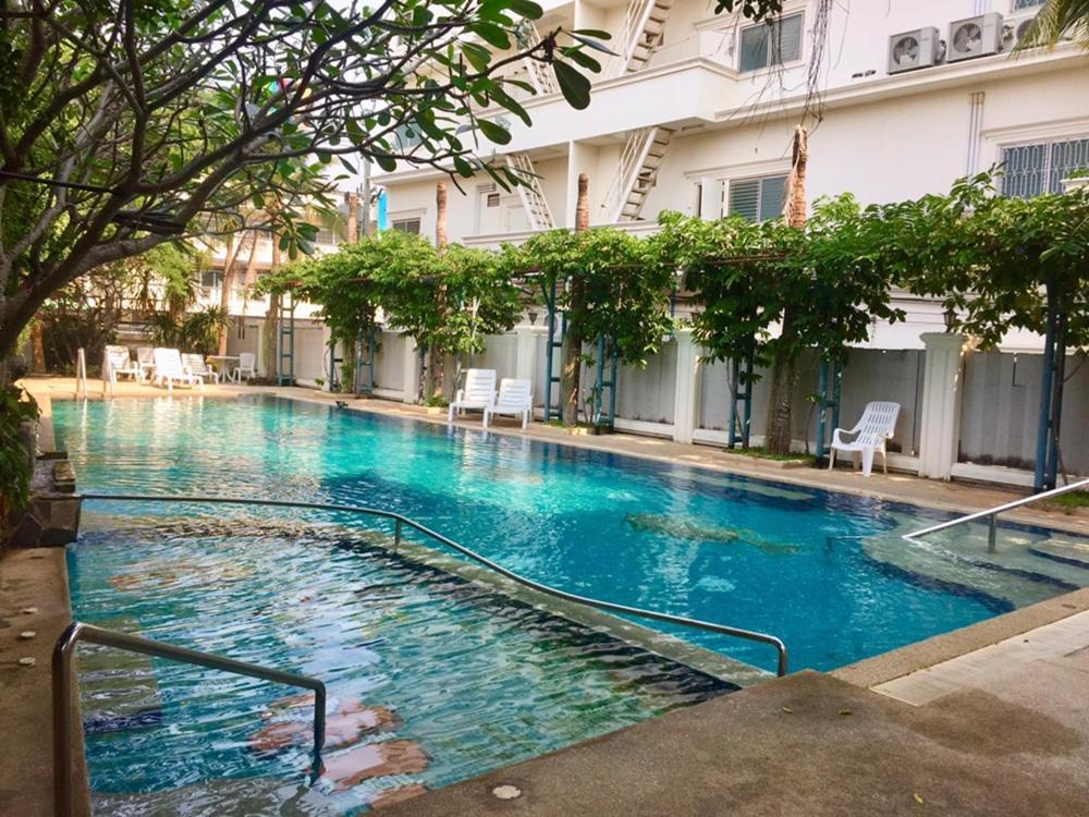 Baan Klang Condo Hotel Hua Hin Bagian luar foto