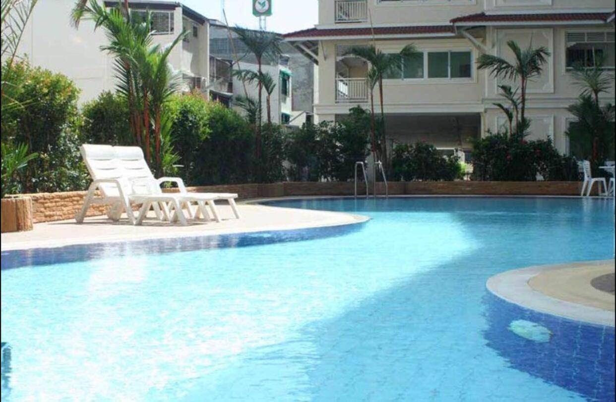Baan Klang Condo Hotel Hua Hin Bagian luar foto