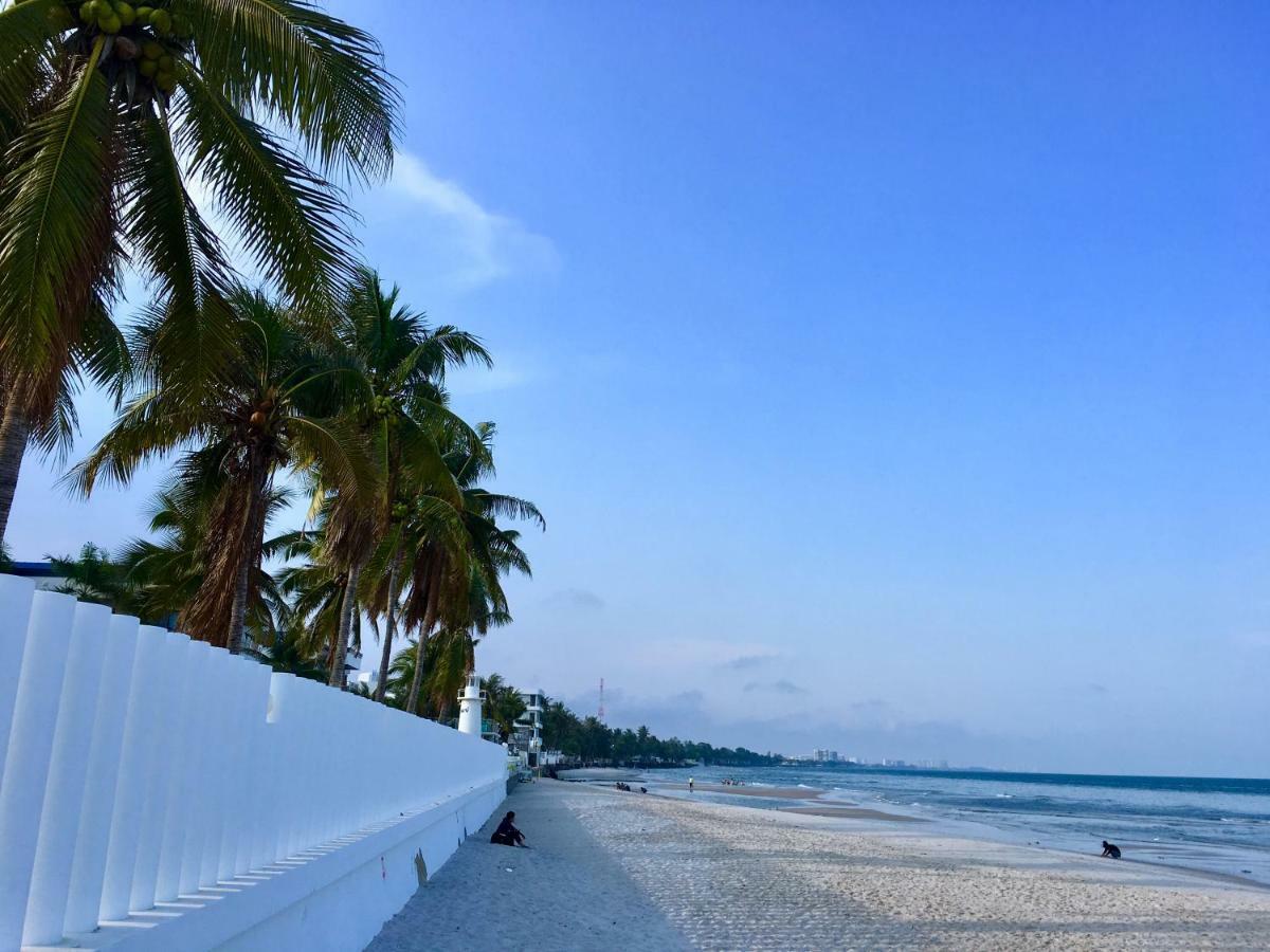 Baan Klang Condo Hotel Hua Hin Bagian luar foto