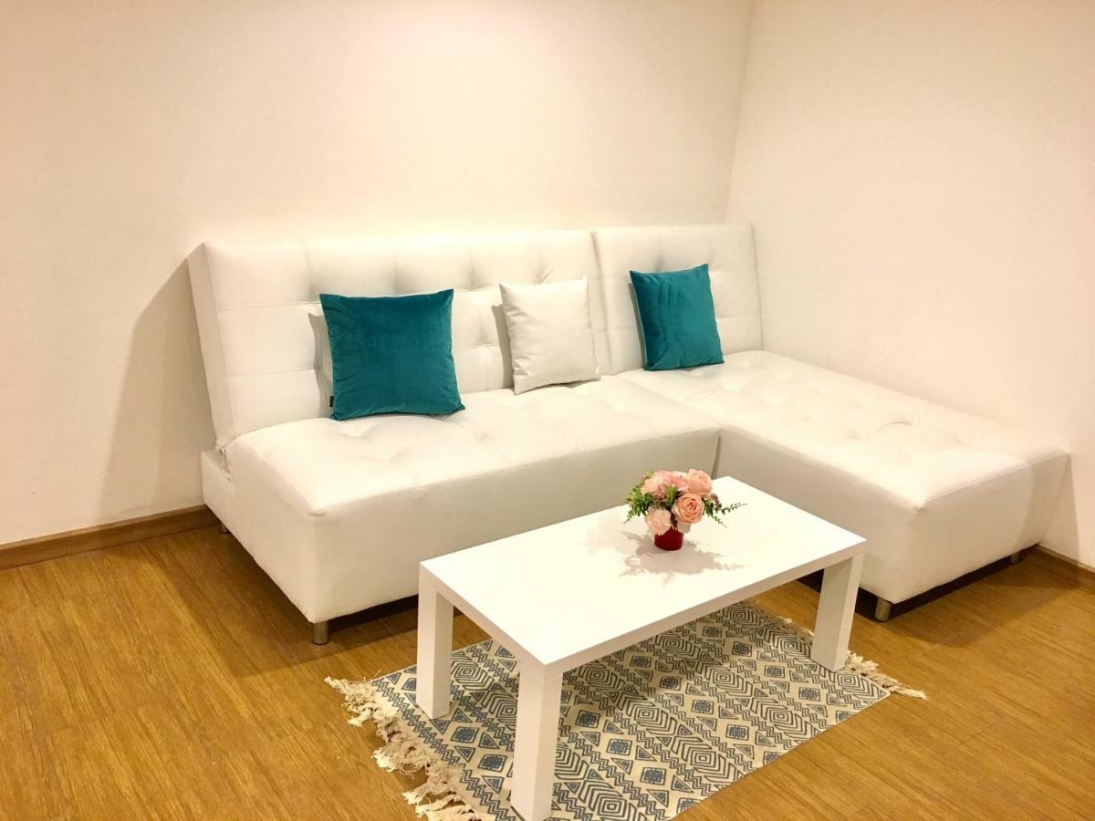 Baan Klang Condo Hotel Hua Hin Bagian luar foto