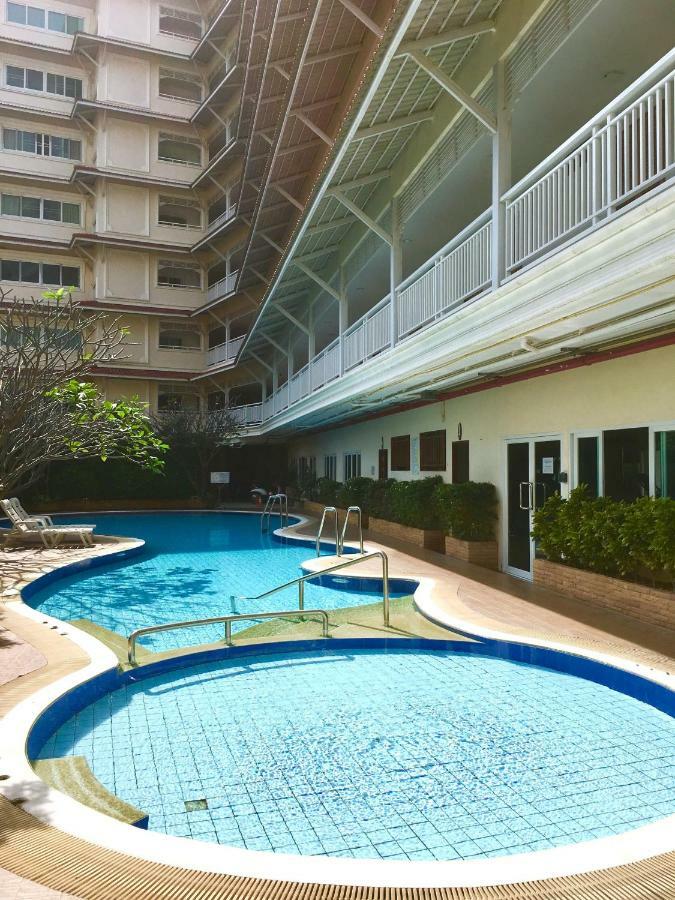Baan Klang Condo Hotel Hua Hin Bagian luar foto